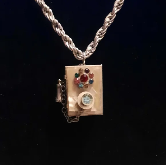 Vintage trinket, pill box Old Timey phone rhinestone pendant and charm - Picture 14 of 16